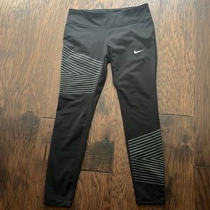 Woman’s Nike leggings